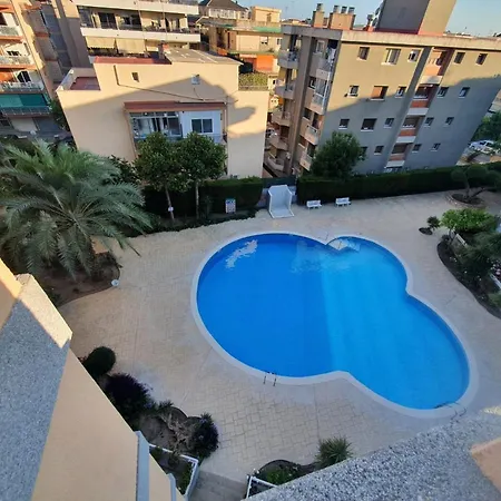 ,apartamento Con Piscina Y Wifi