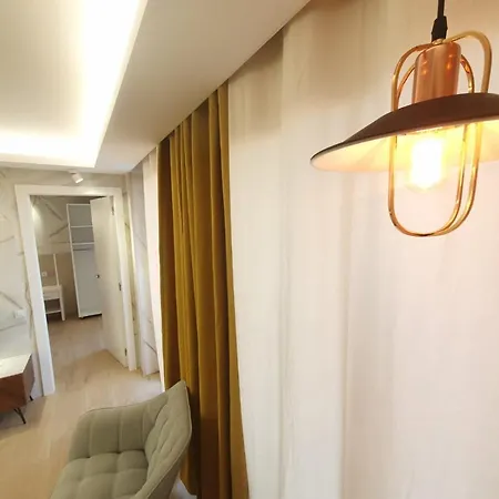 ,apartamento Con Piscina Y Wifi Apartment