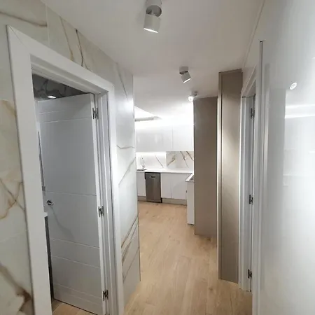 ,apartamento Con Piscina Y Wifi Apartment