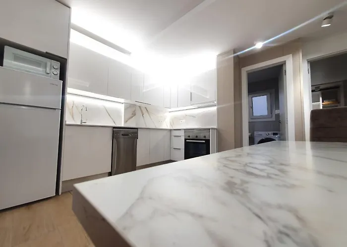 Apartmán ,apartamento Con Piscina Y Wifi *