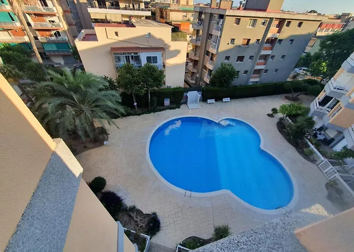 ,apartamento Con Piscina Y Wifi